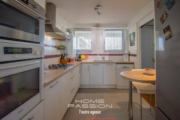 ROYAN - L'ÉLÉGANCE DES ANNÉES 50 AU COEUR DE FONCILLON - APPARTEMENT 4 PIÈCES