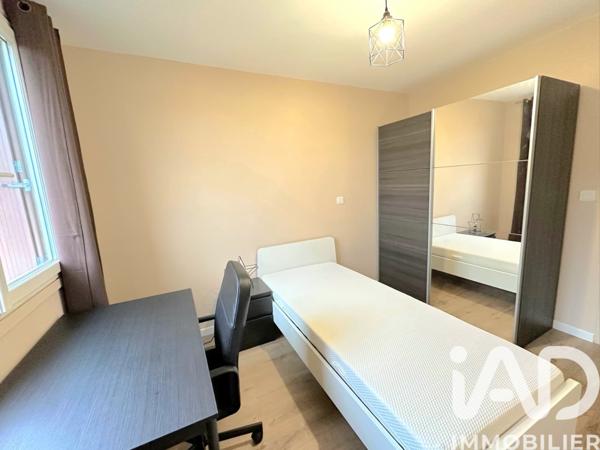 Location appartement 3 pièces 55 m² Clamart