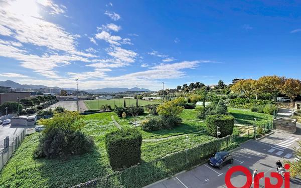 Appartement à vendre    2 pièces • 38 m2 Marseille 12