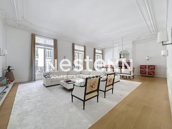 Exclusivité - Paris 8ème - Parc Monceau - Immeuble de grand standing - Appartement 5 pièces d'environ 250 m2 - Cave - Parking en sus