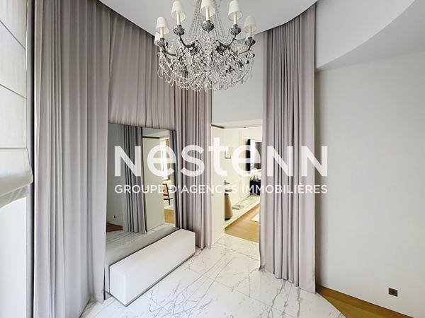 Exclusivité - Paris 8ème - Parc Monceau - Immeuble de grand standing - Appartement 5 pièces d'environ 250 m2 - Cave - Parking en sus