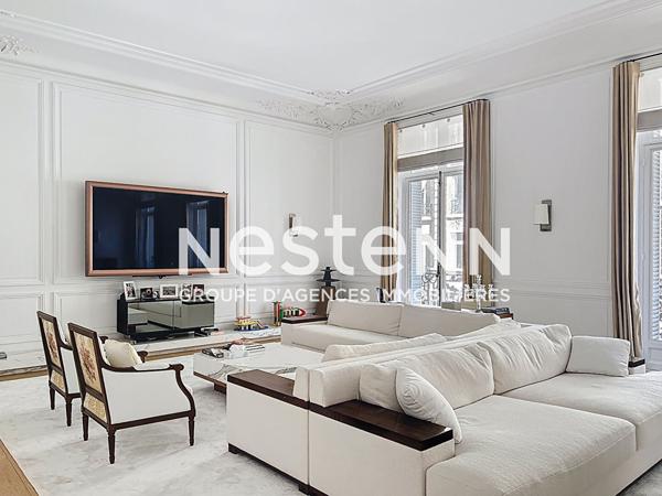 Exclusivité - Paris 8ème - Parc Monceau - Immeuble de grand standing - Appartement 5 pièces d'environ 250 m2 - Cave - Parking en sus