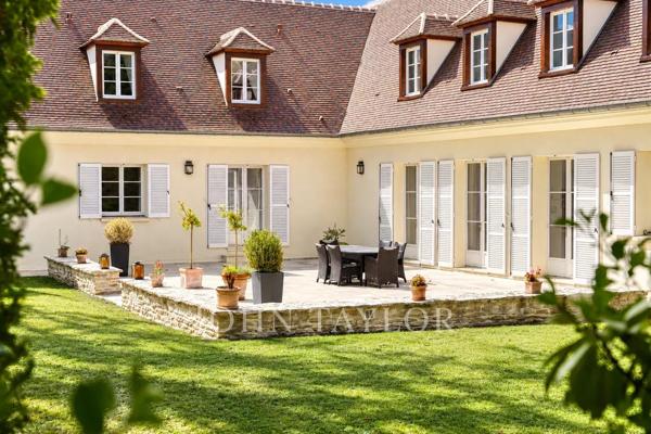 Senlis – Propriété confidentielle au cœur d’un parc de 3 hectares