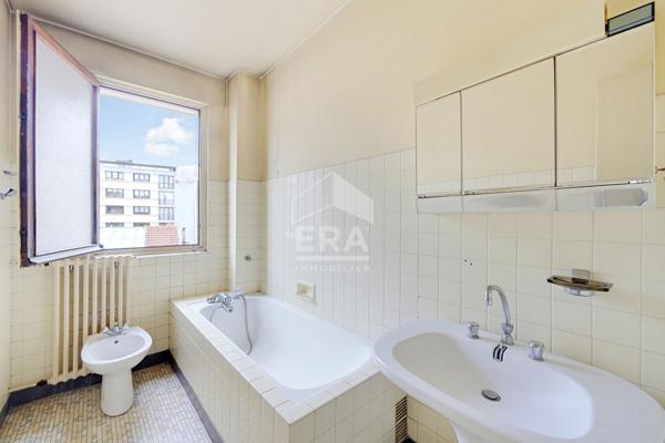 PROCHE NATION  RARE  AU  DERNIER ETAGE  163 M2 5 PIèces avec balcon