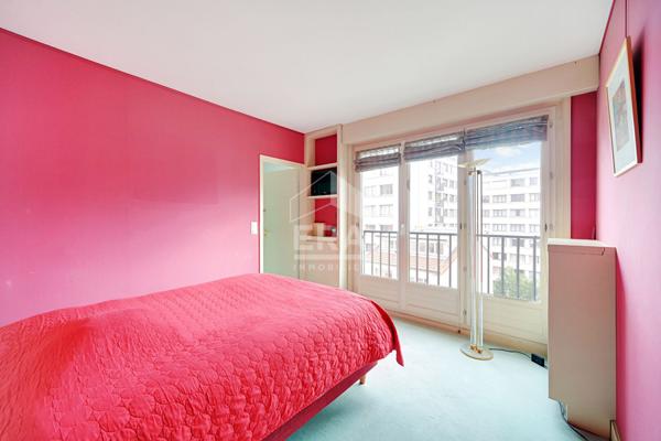 PROCHE NATION  RARE  AU  DERNIER ETAGE  163 M2 5 PIèces avec balcon