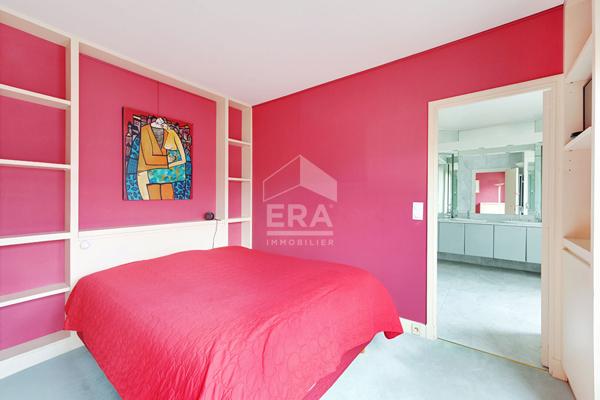 PROCHE NATION  RARE  AU  DERNIER ETAGE  163 M2 5 PIèces avec balcon
