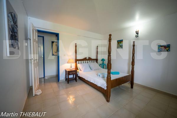 Maison atypique de 260 m² avec T2 indépendant – secteur prisé de Ducos