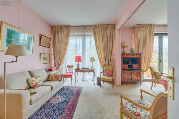 Appartement à vendre à Neuilly-sur-Seine dans les Hauts-de-Seine (92200), ref : 4 PIECES BD J.MERMOZ