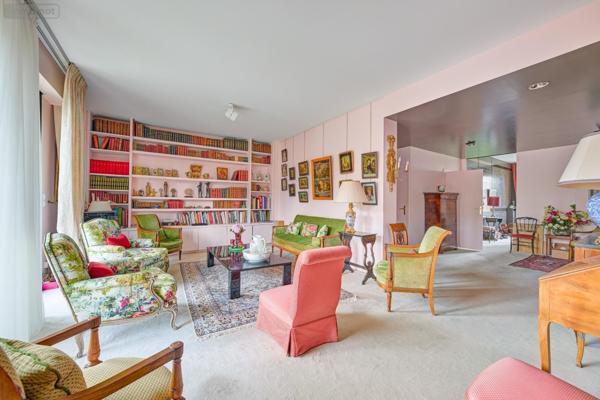 Appartement à vendre à Neuilly-sur-Seine dans les Hauts-de-Seine (92200), ref : 4 PIECES BD J.MERMOZ