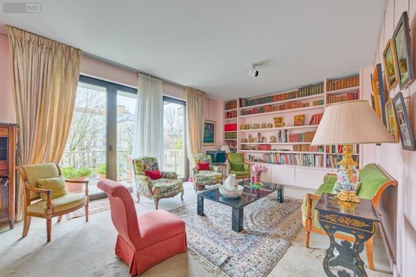 Appartement à vendre à Neuilly-sur-Seine dans les Hauts-de-Seine (92200), ref : 4 PIECES BD J.MERMOZ