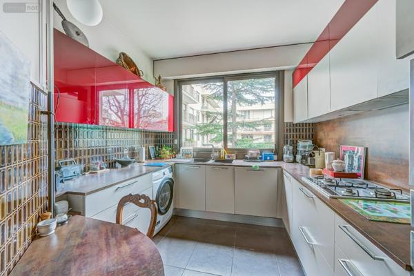 Appartement à vendre à Neuilly-sur-Seine dans les Hauts-de-Seine (92200), ref : 4 PIECES BD J.MERMOZ