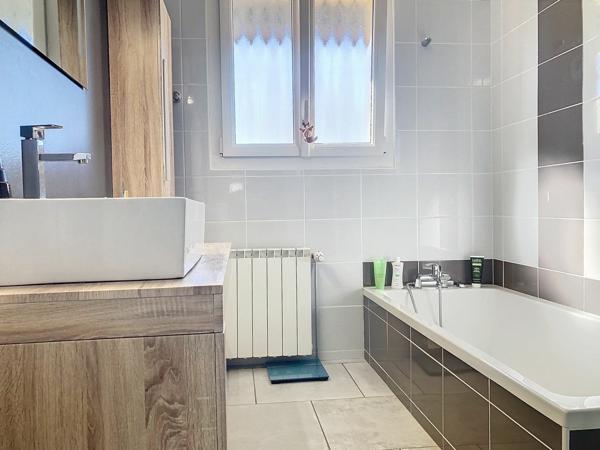 Maison à vendre  4 pièces • 129,41 m2 Désertines