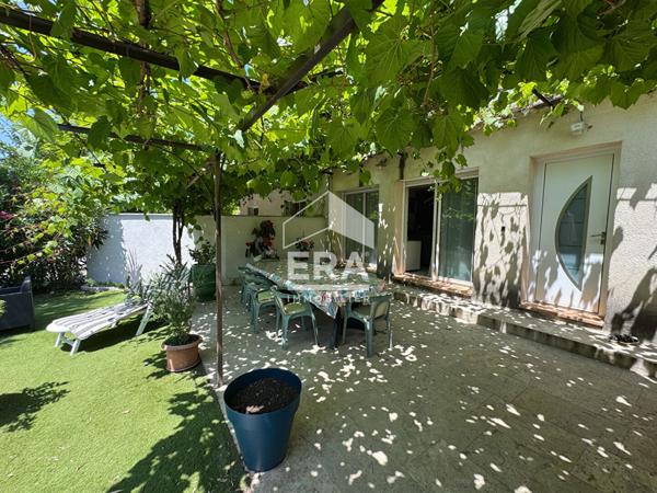 PROPRIÉTÉ FAMILIALE RARE À LA VENTE