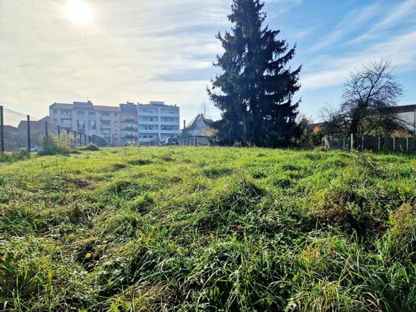 Terrain constructible plat de 579m2