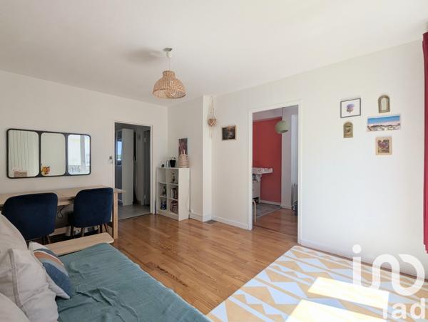 Appartement 3 pièces de 52 m² à Versailles (78000)