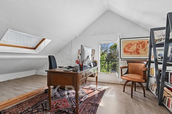 Maison familiale avec cour et patio arborés