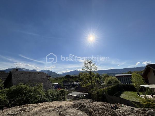 Terrain de 2 269 m²