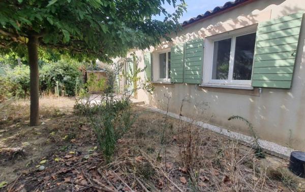Vente Maison plain pied avec garage et jardin à rafraîchir Moussan   