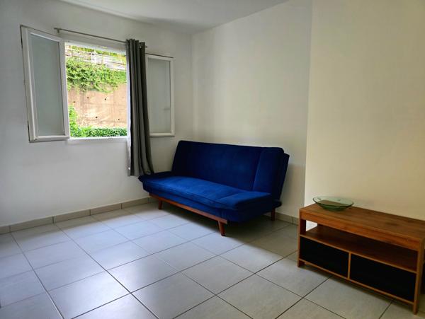 Appartement
         2 pièces
        - 42 m² Exclusivité 115 000 € *