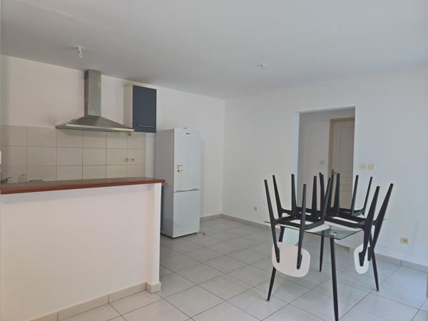 Appartement
         2 pièces
        - 42 m² Exclusivité 115 000 € *