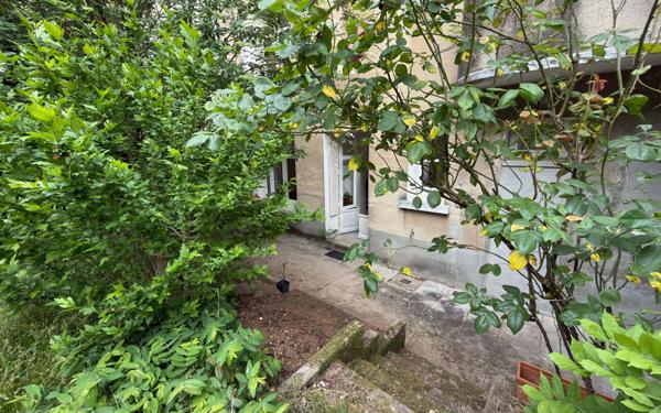 Immeuble à vendre    12 pièces • 224,18 m2 Poitiers