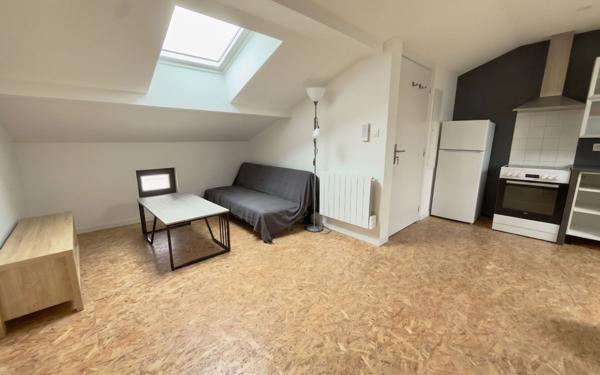 Immeuble à vendre    12 pièces • 224,18 m2 Poitiers