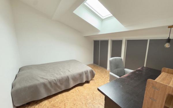 Immeuble à vendre    12 pièces • 224,18 m2 Poitiers