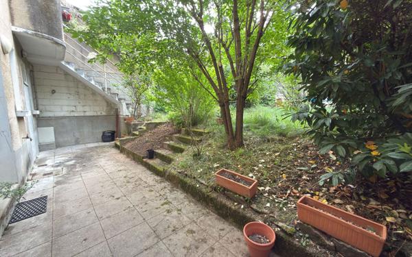 Immeuble à vendre    12 pièces • 224,18 m2 Poitiers