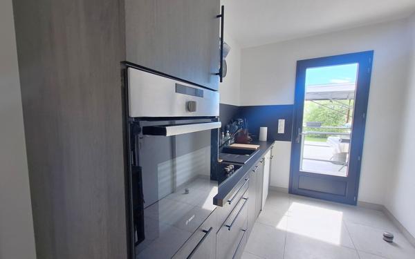 Maison à vendre    4 pièces •  Médis