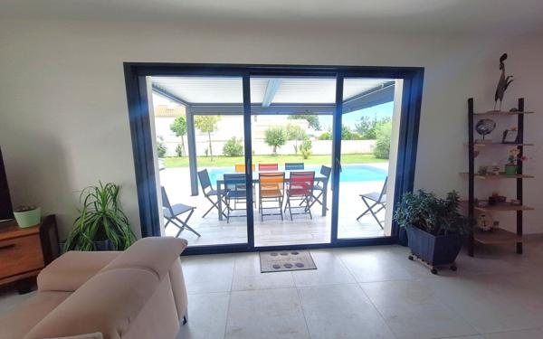 Maison à vendre    4 pièces •  Médis