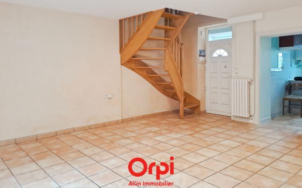 Maison à vendre    3 pièces •  Domérat