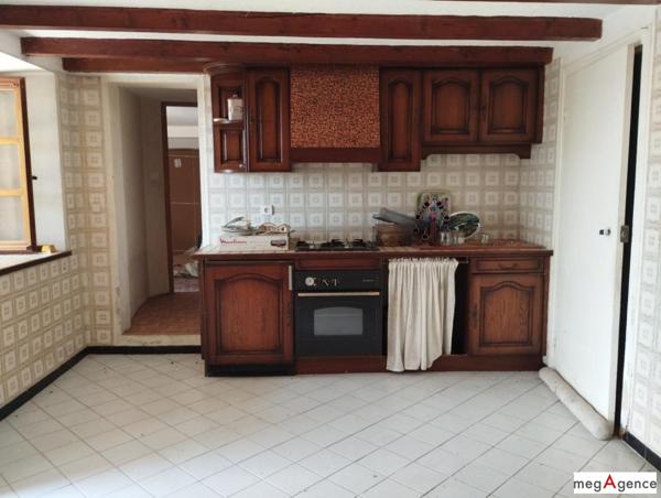 Maison à PELOUSE, 48000 - 6 pièces 155m²