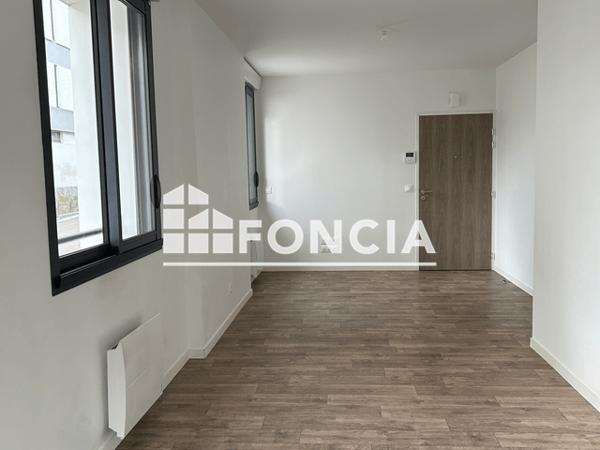 Location Appartement meublé 3 pièces 71.86 m² - 1 RUE CAMBRY Lorient 56100