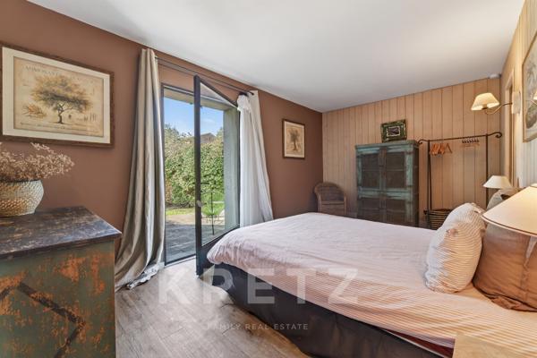 Élégante maison en pierre avec vue