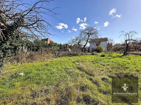 Vente Terrain 730 m2 à Riorges