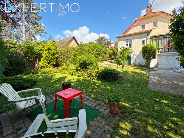 Soisy-sous-Montmorency (95230) Andilly. Charmante maison de 6 pièces de 135 m², située dans un écrin de verdure, en parfait état.