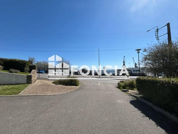 Location Parking - RUE JOSEPH OULHEN Brest 29200