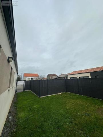 Maison à louer à Saint-Pierre-Montlimart dans le Maine-et-Loire (49110), ref : 49058-L915