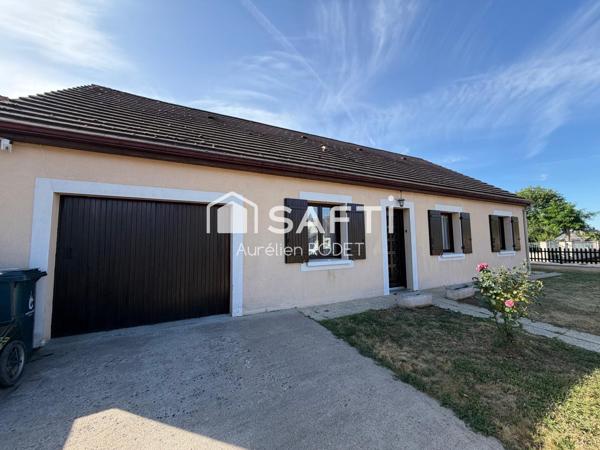 Maison de plain-pied avec garage, 3 chambres.