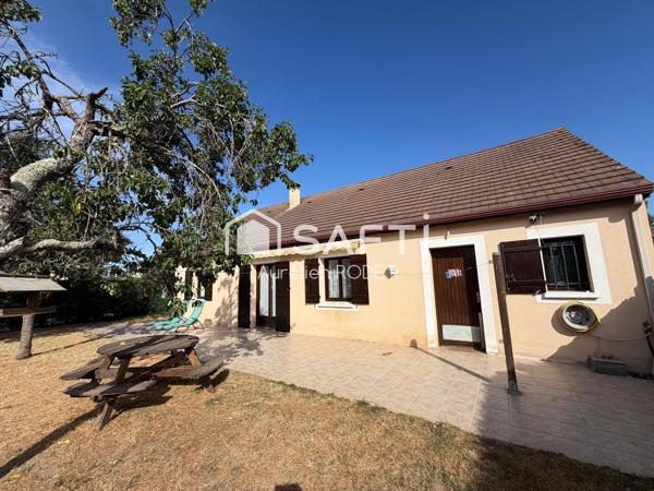 Maison de plain-pied avec garage, 3 chambres.
