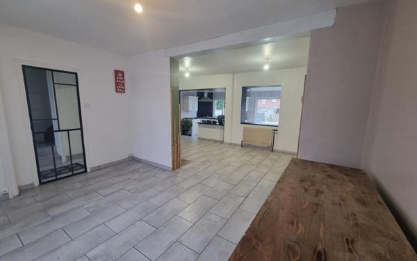 Maison à vendre    4 pièces •  Cambrai