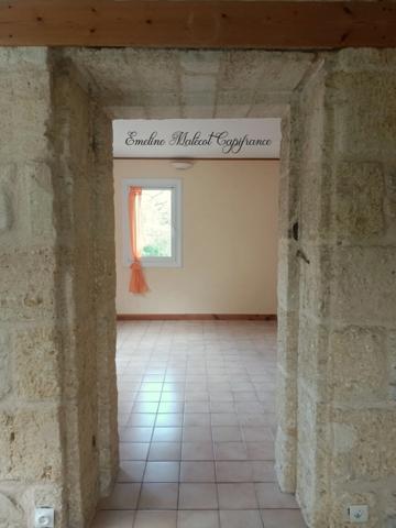 🏡 Maison en pierre 140 m² + jardin – 289 000 €