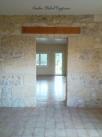 🏡 Maison en pierre 140 m² + jardin – 289 000 €