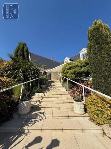 Maison à vendre 7 pièces 226m²