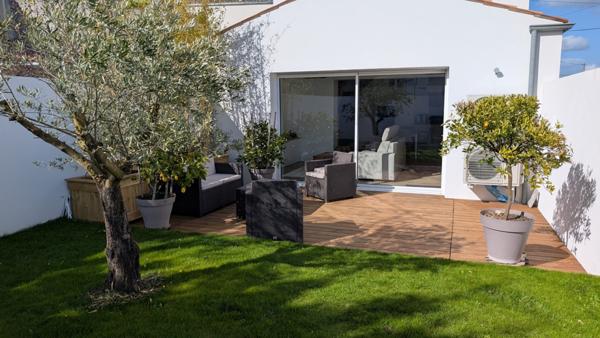 Maison  5 pièce(s)  4 chambre(s)  127 m²