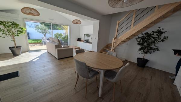 Maison  5 pièce(s)  4 chambre(s)  127 m²