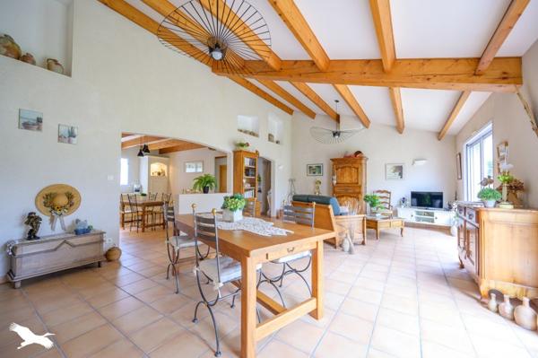 Maison à vendre |  Saint-Xandre |  5 pièces | 120 m²