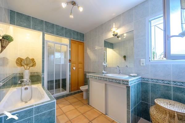 Maison à vendre |  Saint-Xandre |  5 pièces | 120 m²