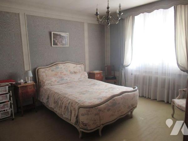 A Troyes quartier résidentielle belle maison cossue  d'une surface habitable de 116m² complétée...