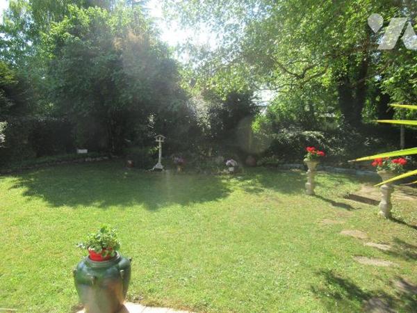 A Troyes quartier résidentielle belle maison cossue  d'une surface habitable de 116m² complétée...